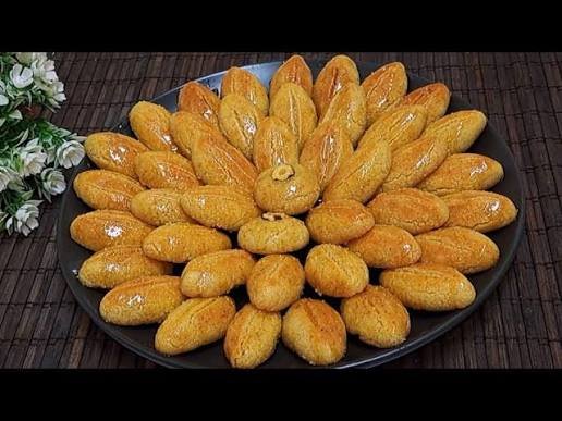رموش وعيون